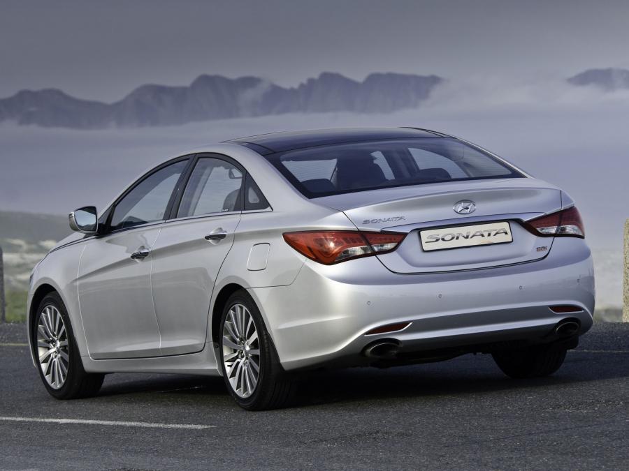  Hyundai Sonata 2013 года  (ZA) (фото 4 из 15)